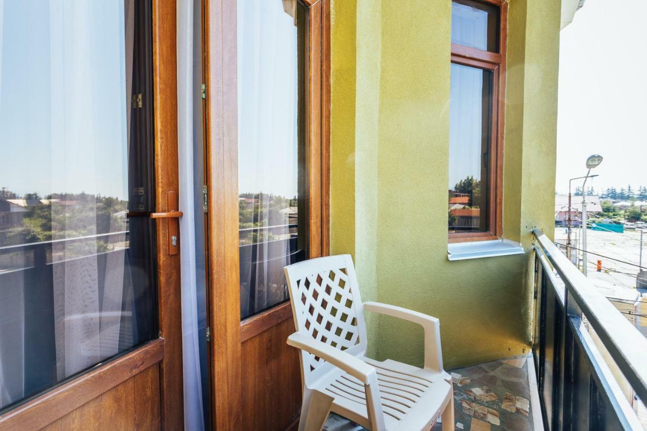 Hotel Memory House à Koutaïssi Extérieur photo