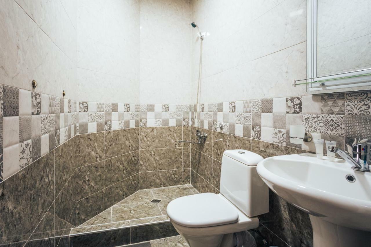 Hotel Memory House à Koutaïssi Extérieur photo