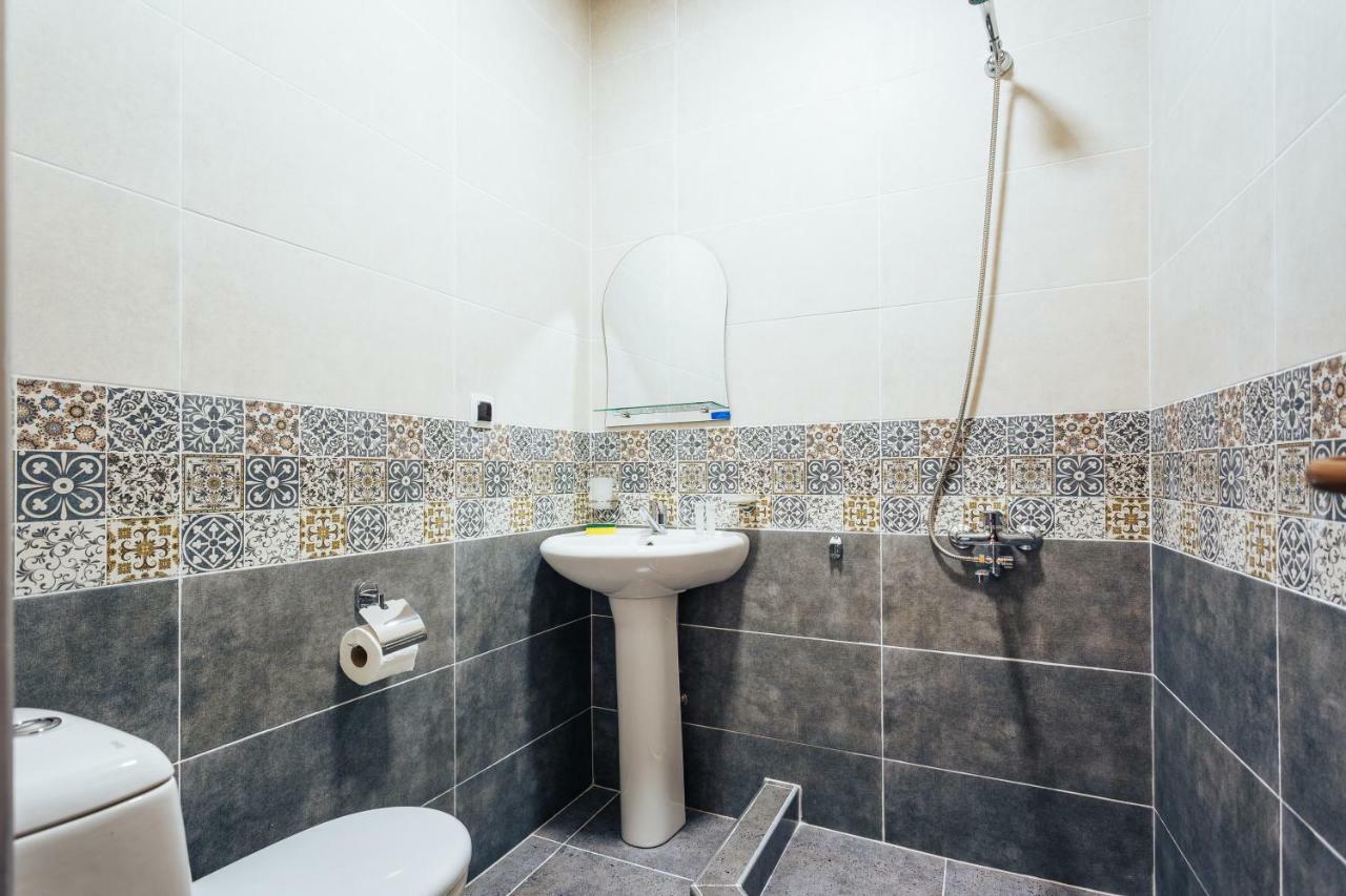 Hotel Memory House à Koutaïssi Extérieur photo